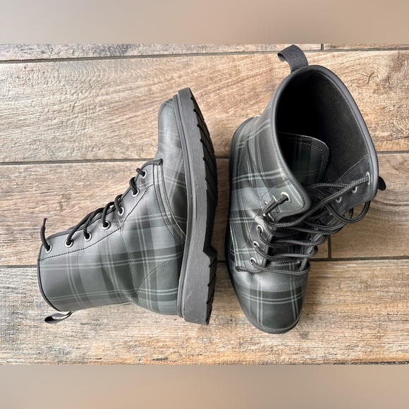 Green and black Plaid grunge boots Sz 11 - Picture 6 of 11